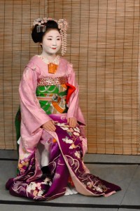 maiko in pink